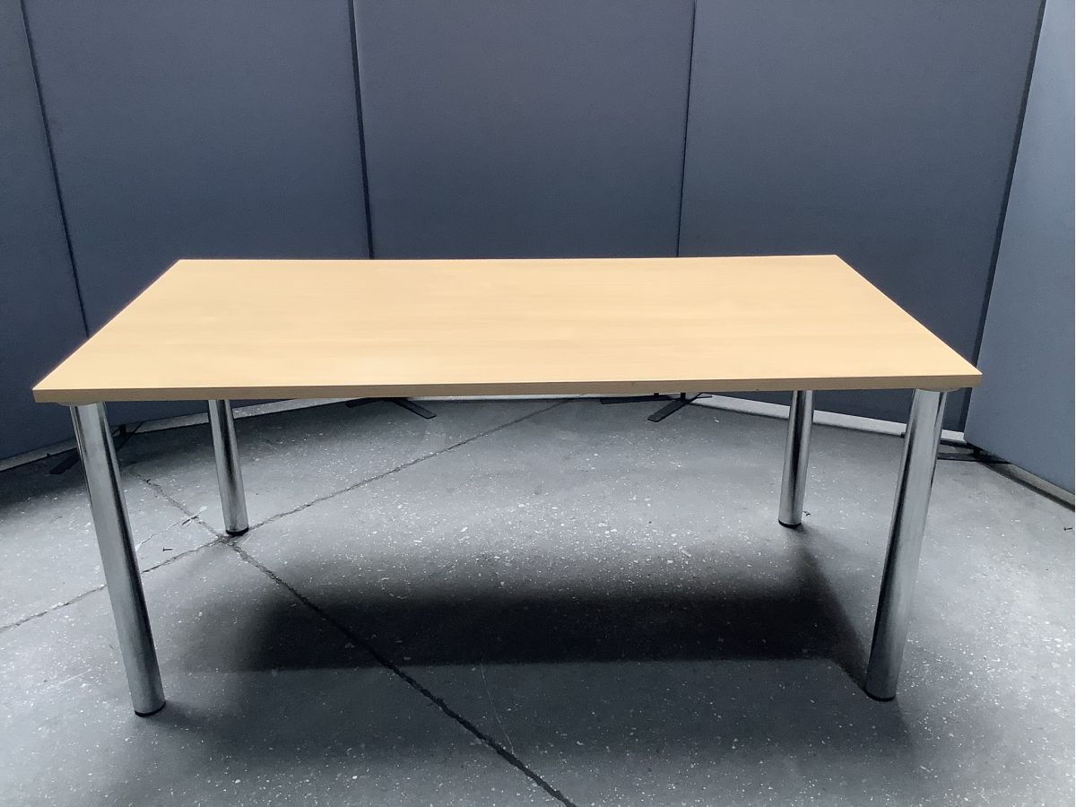 Schreibtisch Ahorn 160x80cm mit silbernen Beinen